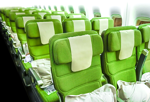 聚乳酸纺粘无纺布航空用机舱座位头片应用展示